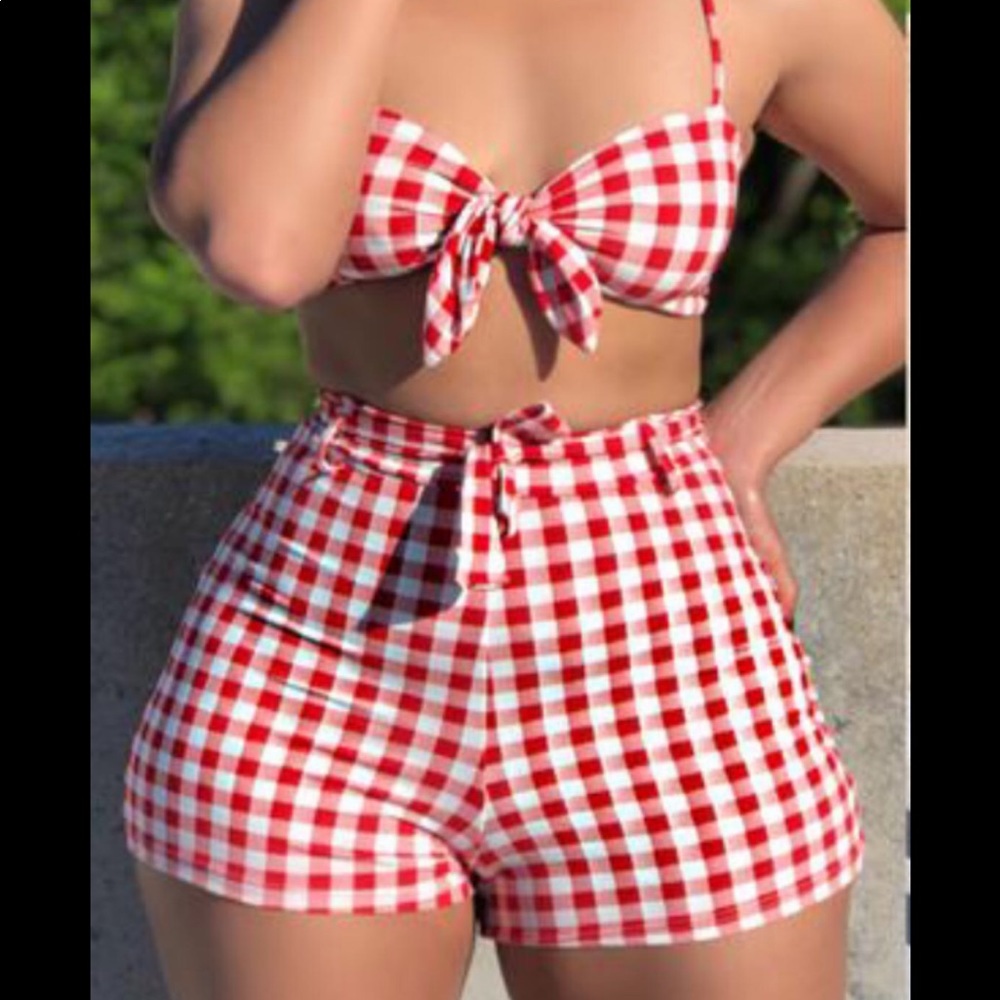 💕5/$25Gingham Short Set